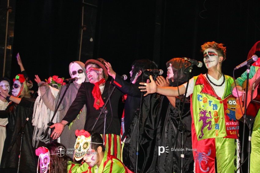 Paracut present su espectculo Son de terror