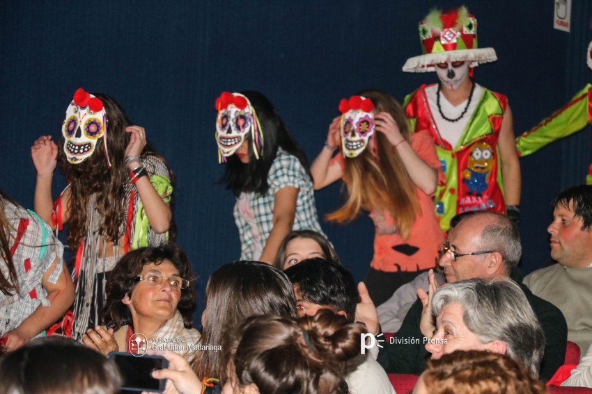 Paracut present su espectculo Son de terror