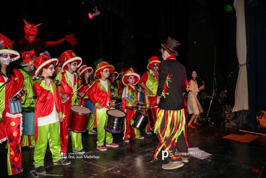 Paracut present su espectculo Son de terror