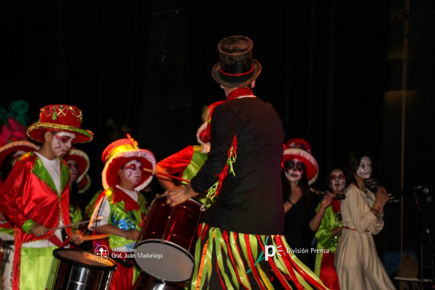 Paracut present su espectculo Son de terror