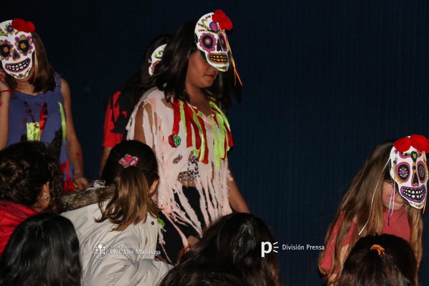 Paracut present su espectculo Son de terror