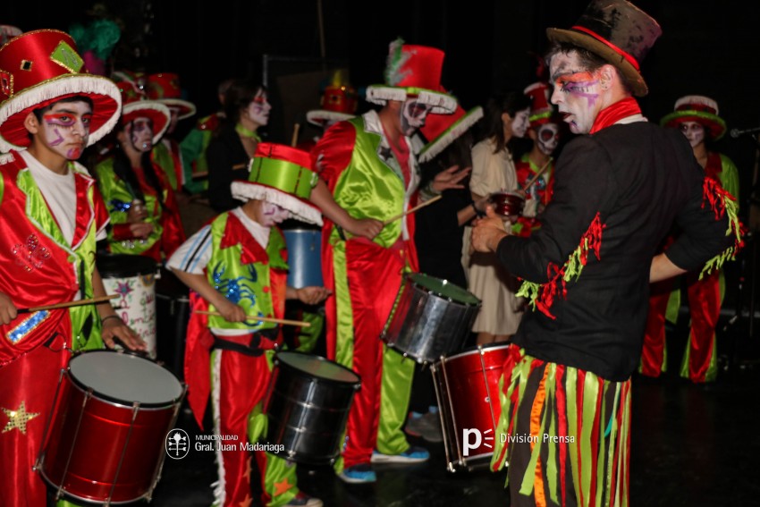 Paracut present su espectculo Son de terror