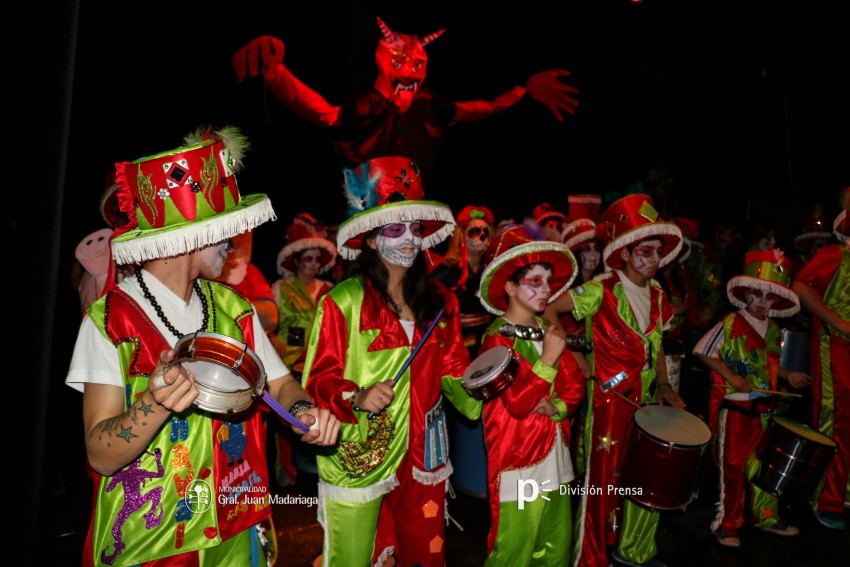 Paracut present su espectculo Son de terror