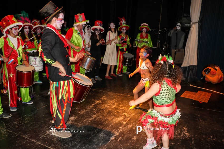 Paracut present su espectculo Son de terror