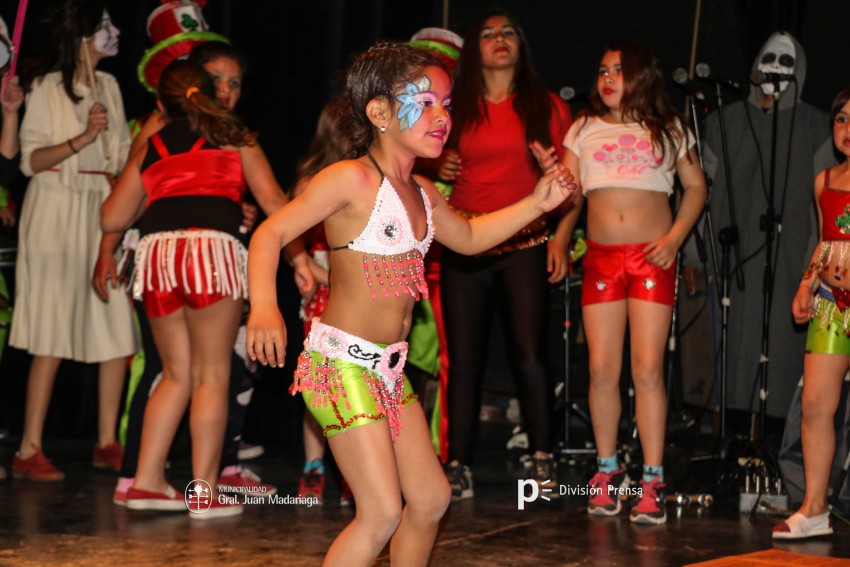 Paracut present su espectculo Son de terror