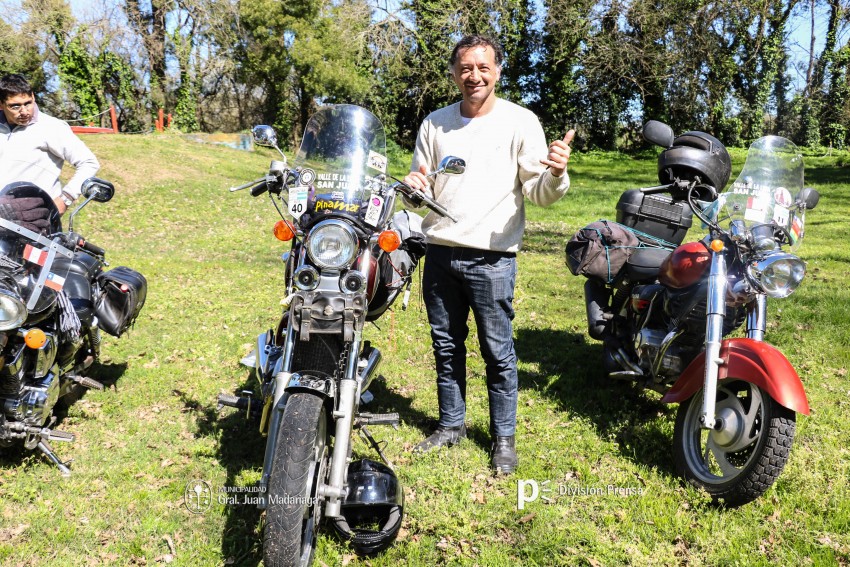 200 motos y ms de 500 personas en el 1er. Moto-Asado de Madariaga