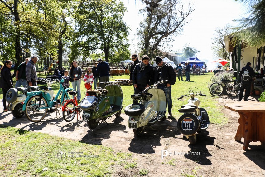 200 motos y ms de 500 personas en el 1er. Moto-Asado de Madariaga