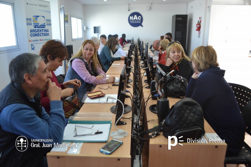 Doble jornada de cartografa digital y tecnologa geoespacial destinad