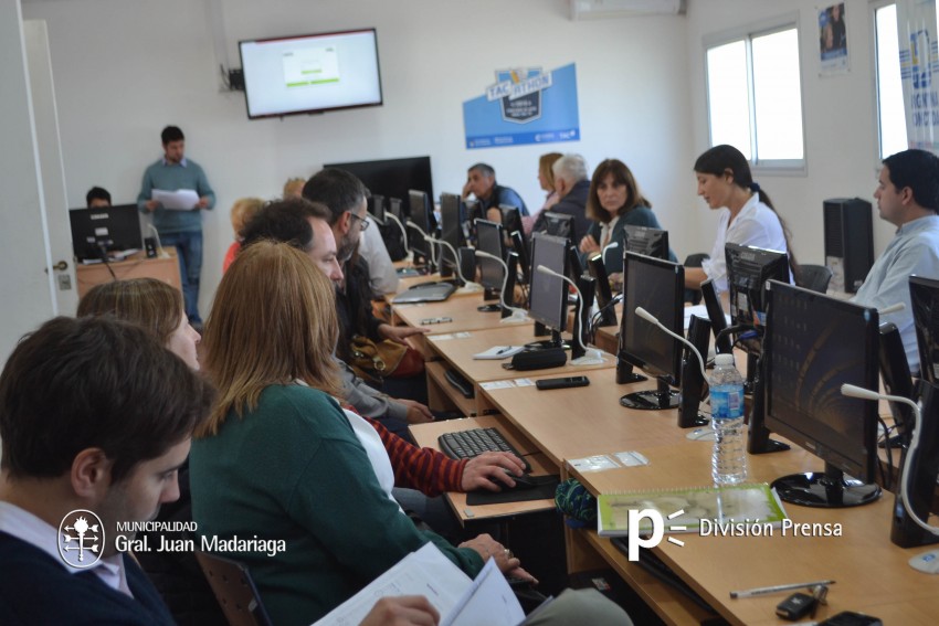 Doble jornada de cartografa digital y tecnologa geoespacial destinad