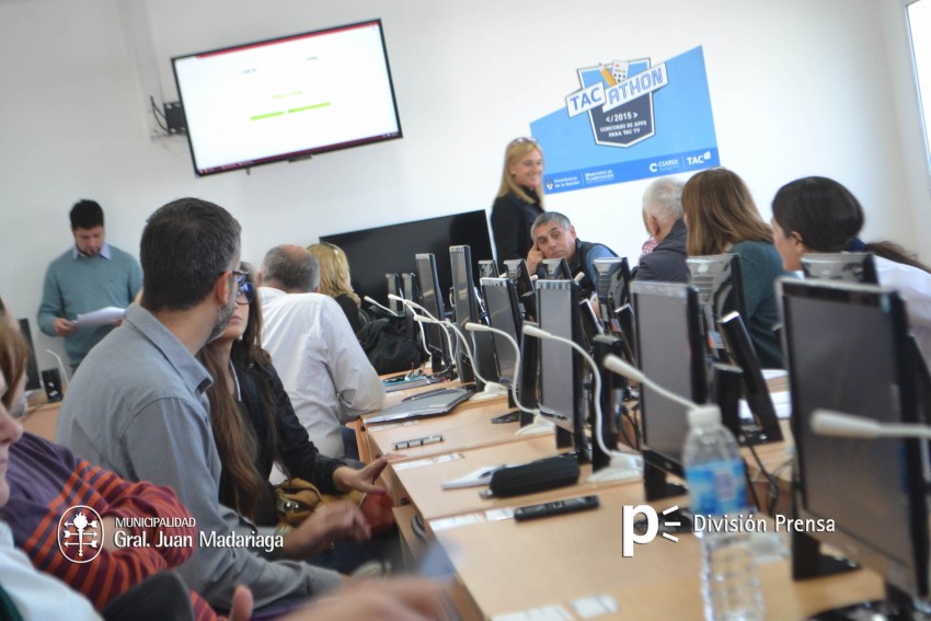 Doble jornada de cartografa digital y tecnologa geoespacial destinad