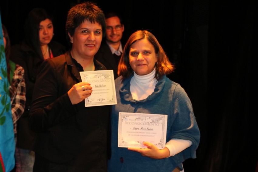 Entregaron diplomas a egresados de cursos de formacin profesional de 