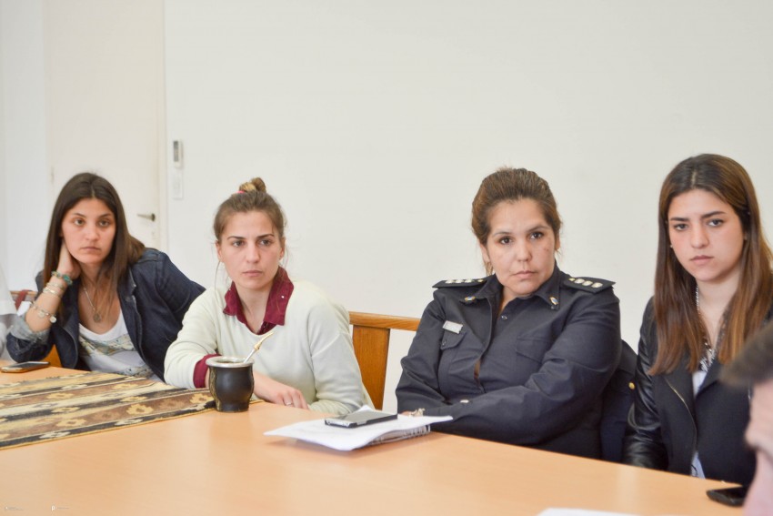 Charla informativa sobre trata de personas