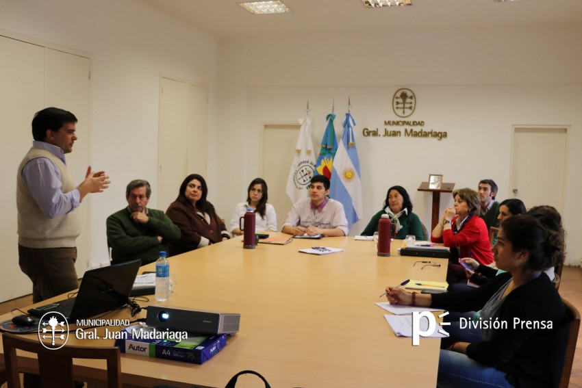 Personal municipal particip de una jornada de capacitacin presupuest