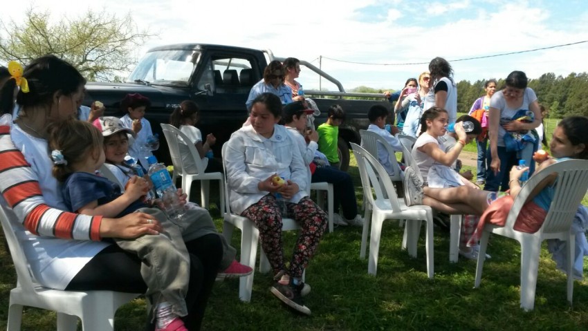 Macedo tuvo su caminata por el d�a de la familia