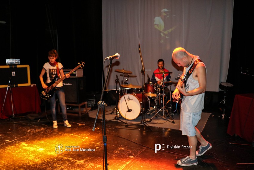 Ruta & Rock hizo su pasada por la Casa de la Cultura