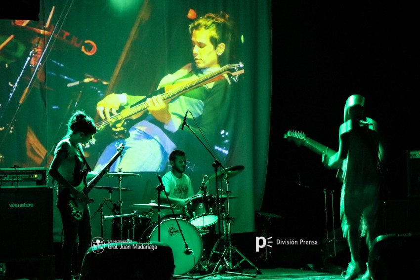 Ruta & Rock hizo su pasada por la Casa de la Cultura