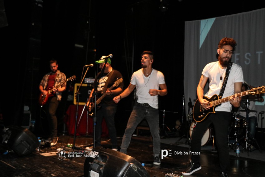 Ruta & Rock hizo su pasada por la Casa de la Cultura