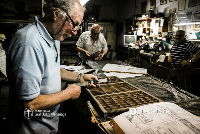 Hugo Fleming: Quiz, algn da, Dios nos ilumine y volvamos al papel