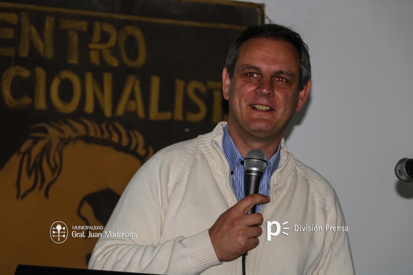 Municipales festejaron su da en el Centro Tradicionalista