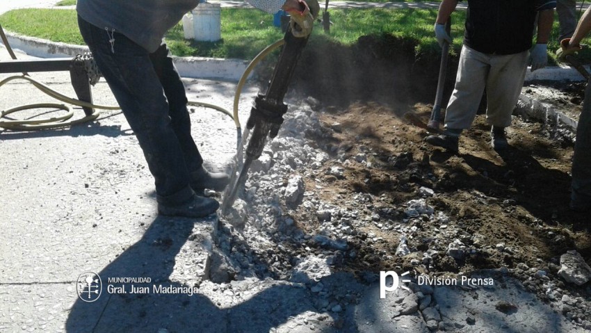 Iniciaron nuevos trabajos de bacheo