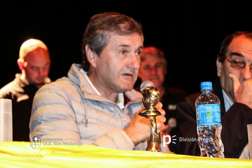 Emociones y reconocimientos en la presentacin del Rally a pilotos