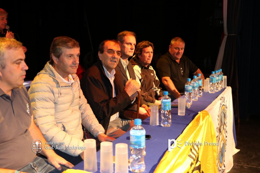 Emociones y reconocimientos en la presentacin del Rally a pilotos