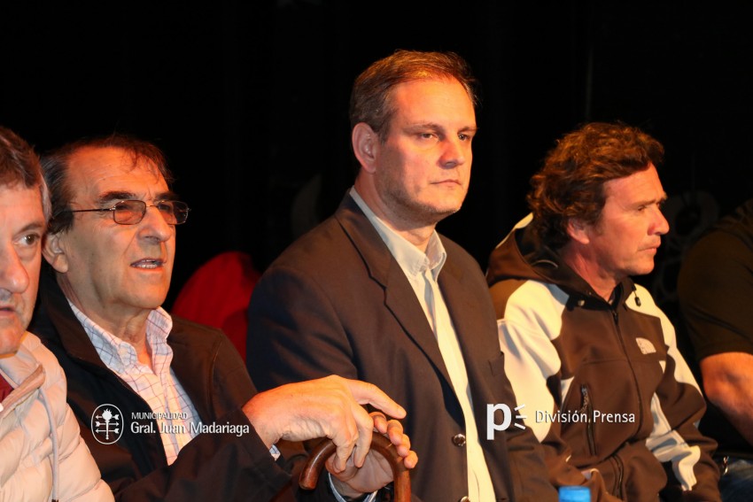 Emociones y reconocimientos en la presentacin del Rally a pilotos