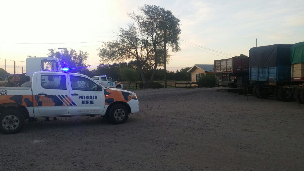 Secuestraron maquinaria que extra�a y trasladaba tierra del Canal 5