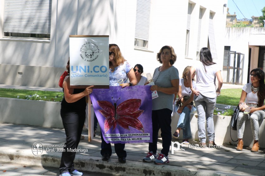 Marcha para visibilizar y resaltar el trabajo contra la violencia de g