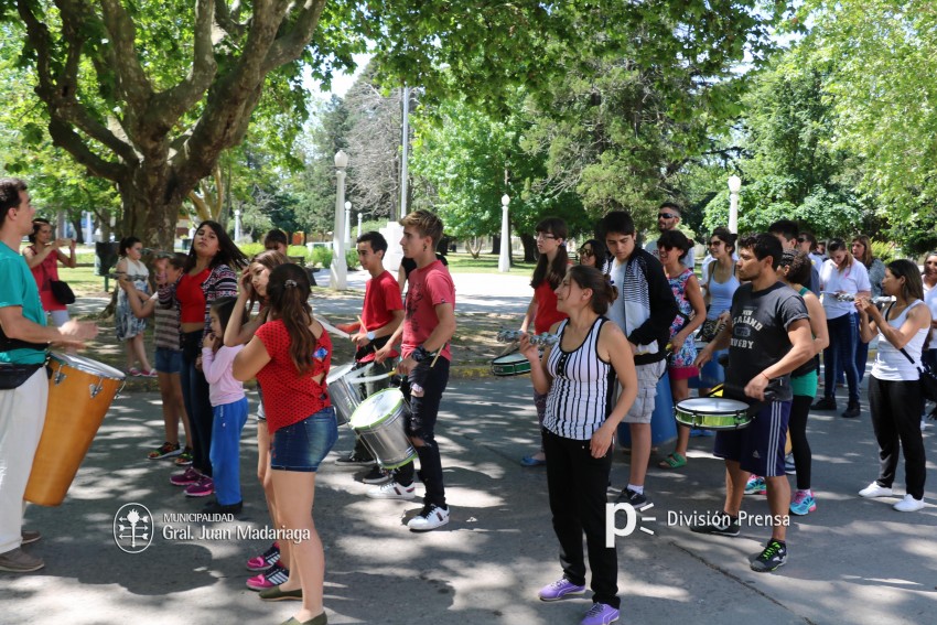 Marcha para visibilizar y resaltar el trabajo contra la violencia de g