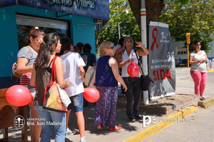 En el Día mundial de la lucha contra el Sida se realizó la campaña loc