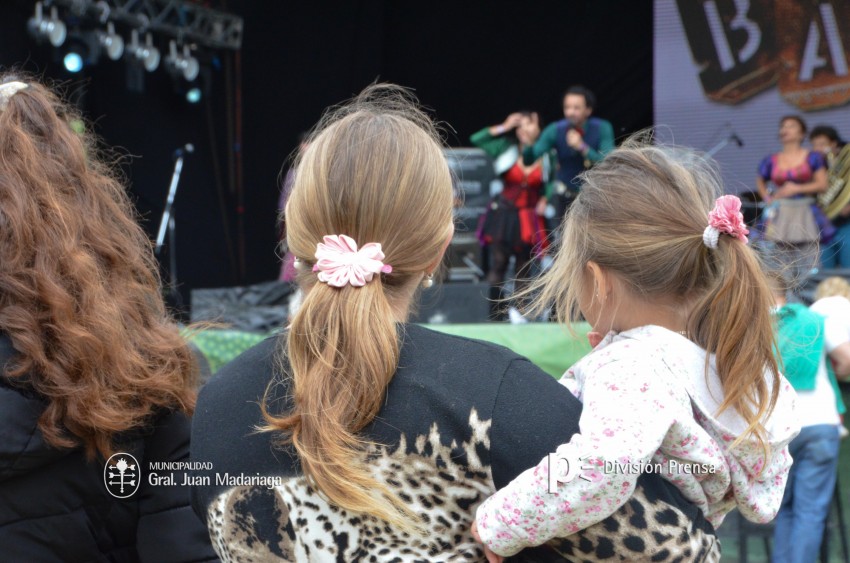 AcercArte: Babel Orkesta marc el inicio de la jornada de sbado