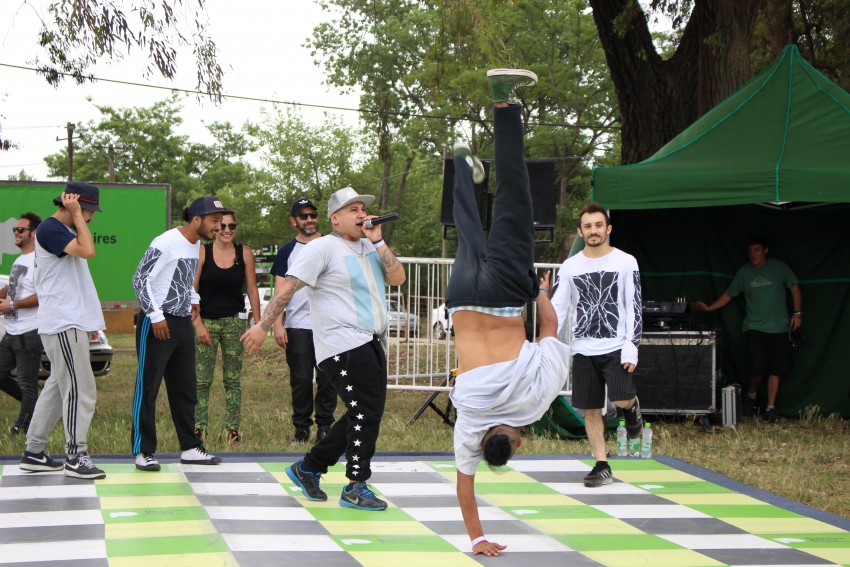 AcercArte: se realiz la primera clase de danza urbana