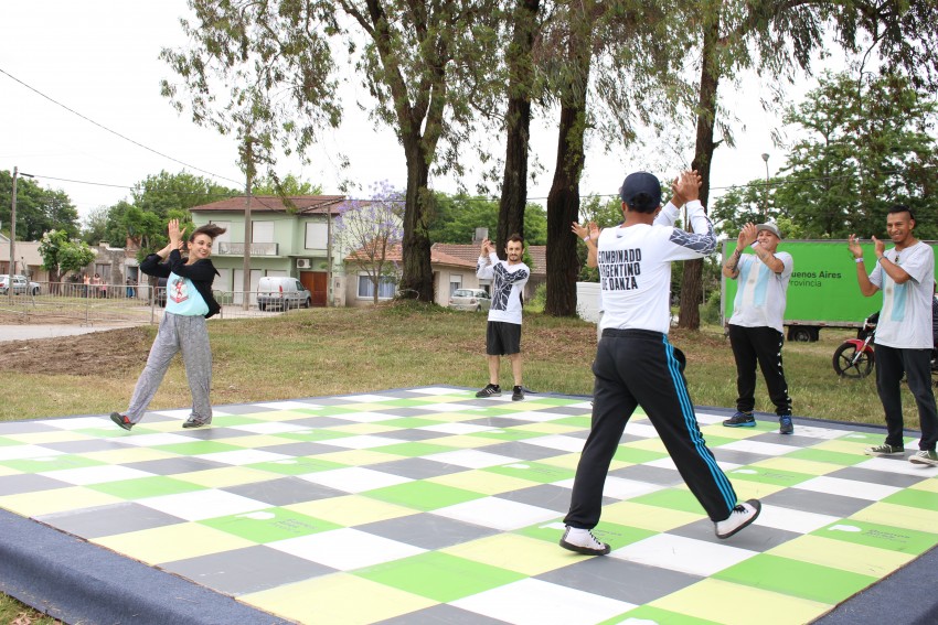 AcercArte: se realiz la primera clase de danza urbana