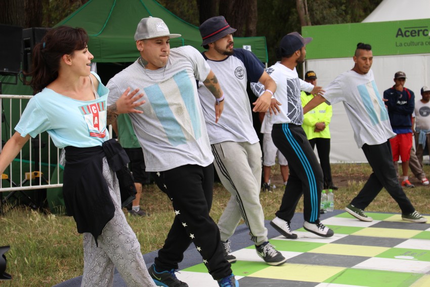 AcercArte: se realiz la primera clase de danza urbana