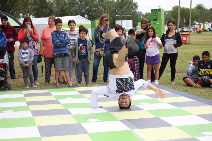 AcercArte: se realiz la primera clase de danza urbana