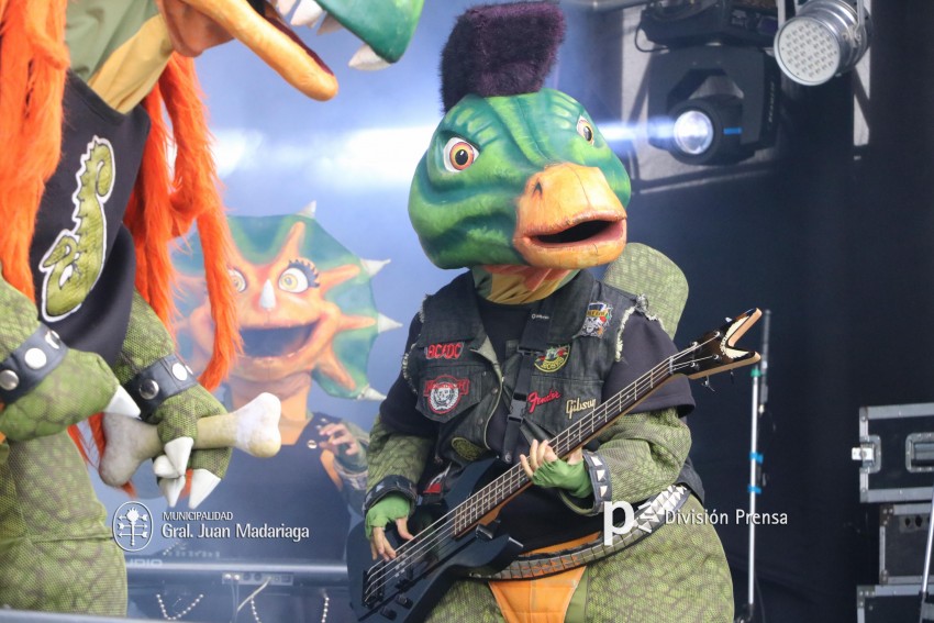 AcercArte: Los Heavysaurios brillaron en el escenario mayor