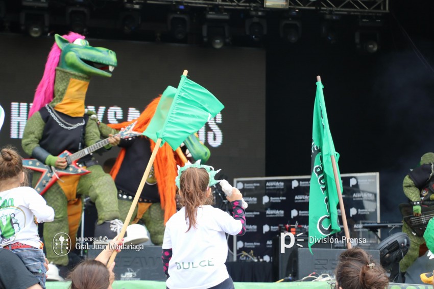 AcercArte: Los Heavysaurios brillaron en el escenario mayor