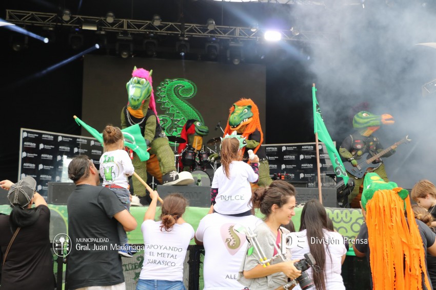 AcercArte: Los Heavysaurios brillaron en el escenario mayor