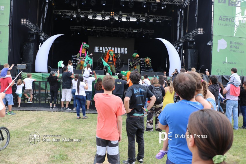 AcercArte: Los Heavysaurios brillaron en el escenario mayor