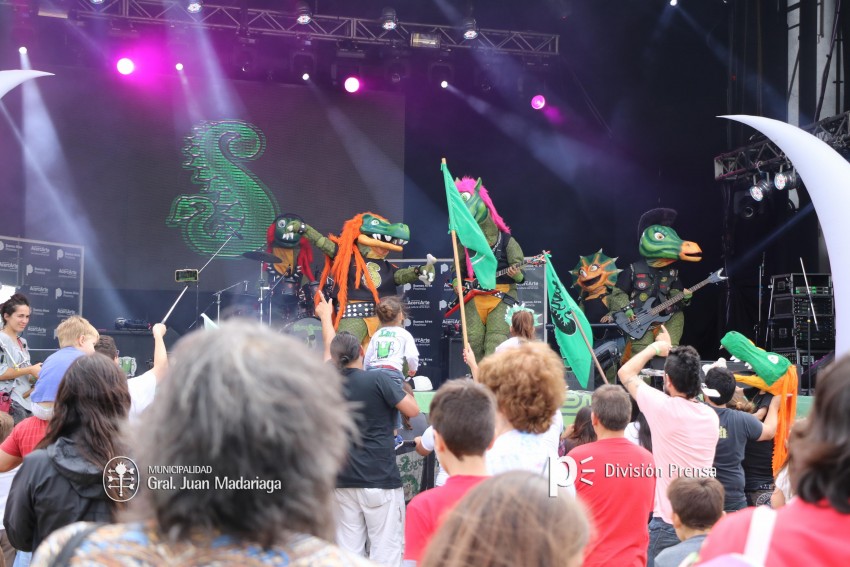 AcercArte: Los Heavysaurios brillaron en el escenario mayor