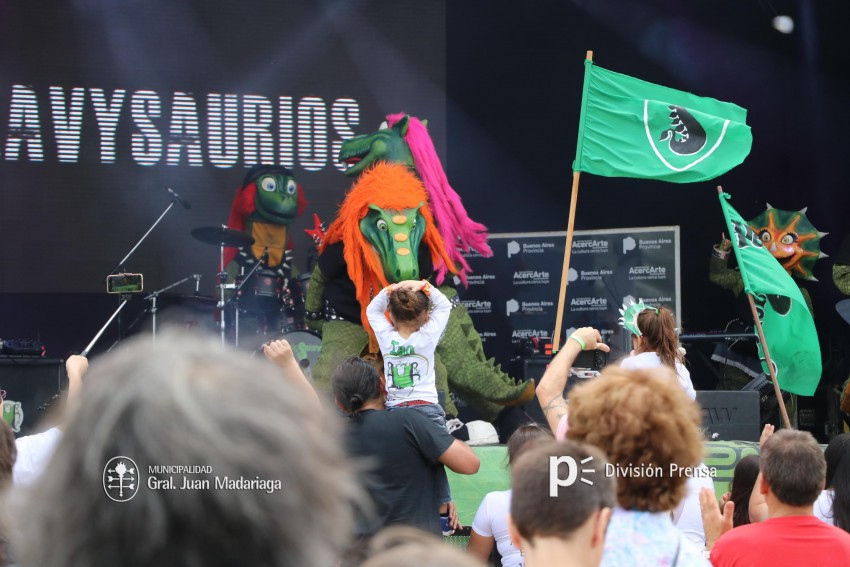 AcercArte: Los Heavysaurios brillaron en el escenario mayor