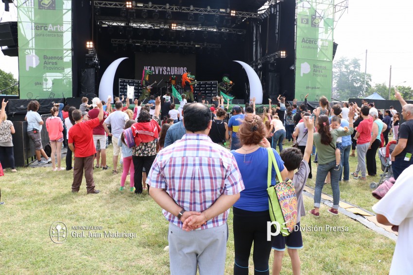 AcercArte: Los Heavysaurios brillaron en el escenario mayor