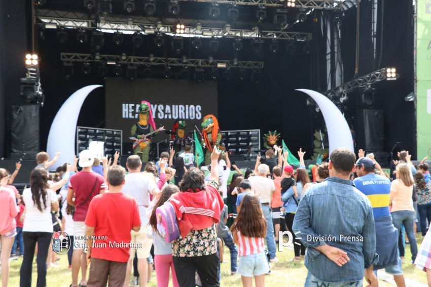 AcercArte: Los Heavysaurios brillaron en el escenario mayor