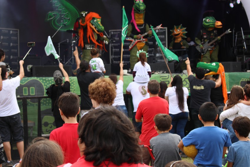 AcercArte: Los Heavysaurios brillaron en el escenario mayor