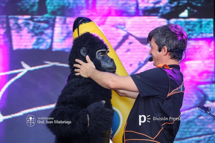 AcercArte: Los Cazurros brindaron un espectacular show en el escenario