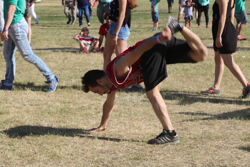 AcercArte: Alumnas de distintas escuelas de danzas locales participaro