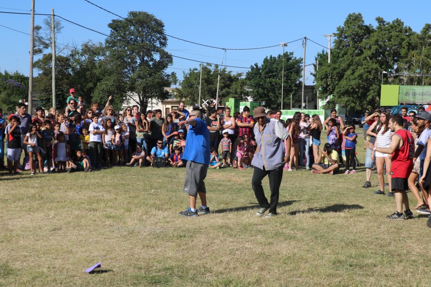 AcercArte: Alumnas de distintas escuelas de danzas locales participaro