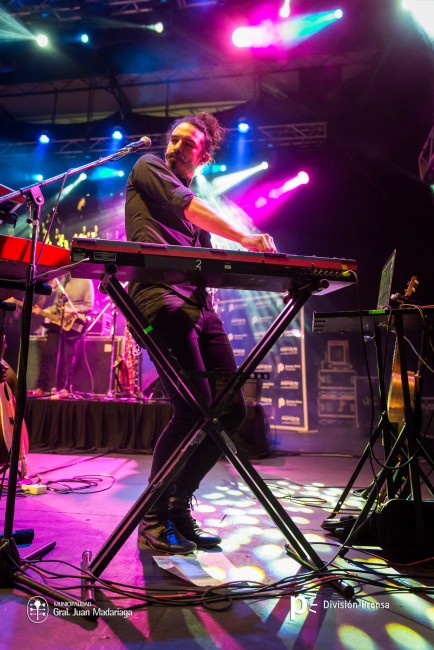 Julieta Venegas impresion al pblico en el cierre de AcercArte