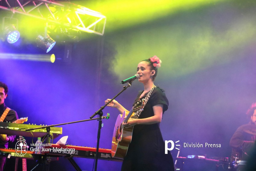 Julieta Venegas impresion al pblico en el cierre de AcercArte